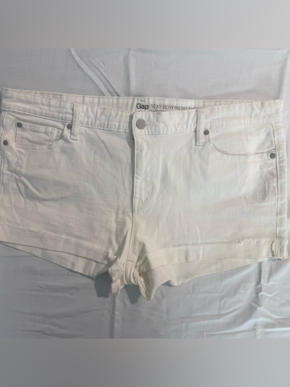 Gap Sexy Boyfriend Shorts White Distressed Denim Size 16 Stretch Raw Hem